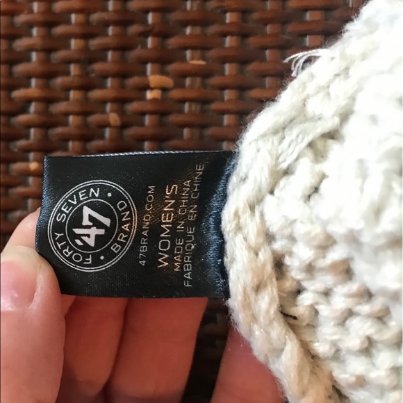 Denver Broncos Winter Hat - Picture 5 of 6